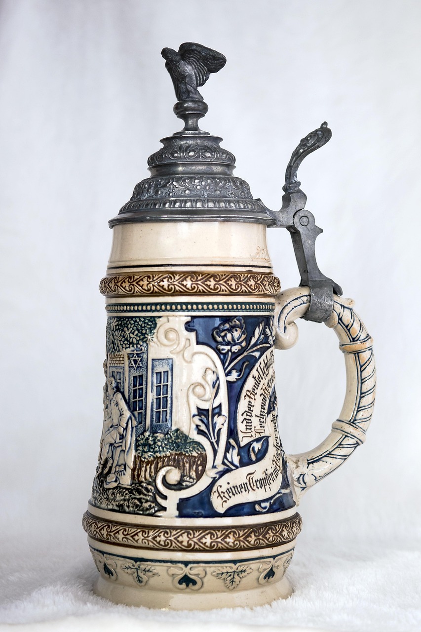 تاریخچۀ ماگ؛ از ظرف‌های ابتدایی تا ماگ‌های امروزی